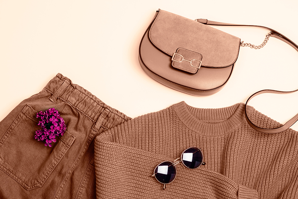 O impacto da cor Mocha no design de interiores e na moda